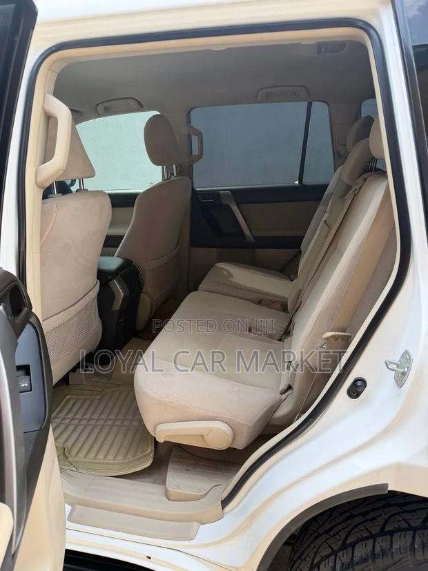 Toyota Land Cruiser Prado 2011 White
