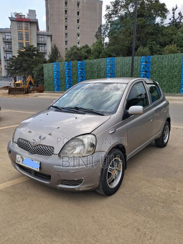 Toyota Yaris 2005 Gray
