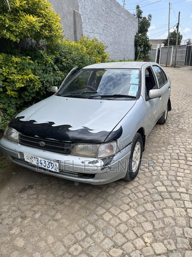 Nissan Sunny 1997 Silver