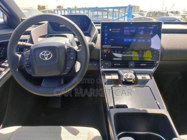 New Toyota bZ4X Limited AWD 2024 Gray