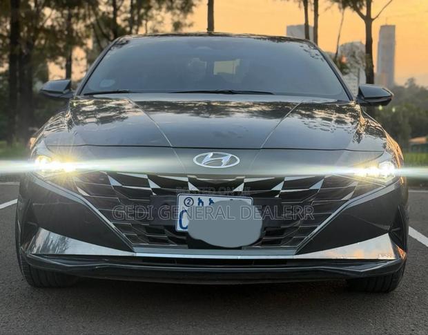 Hyundai Avante 2022 Gray