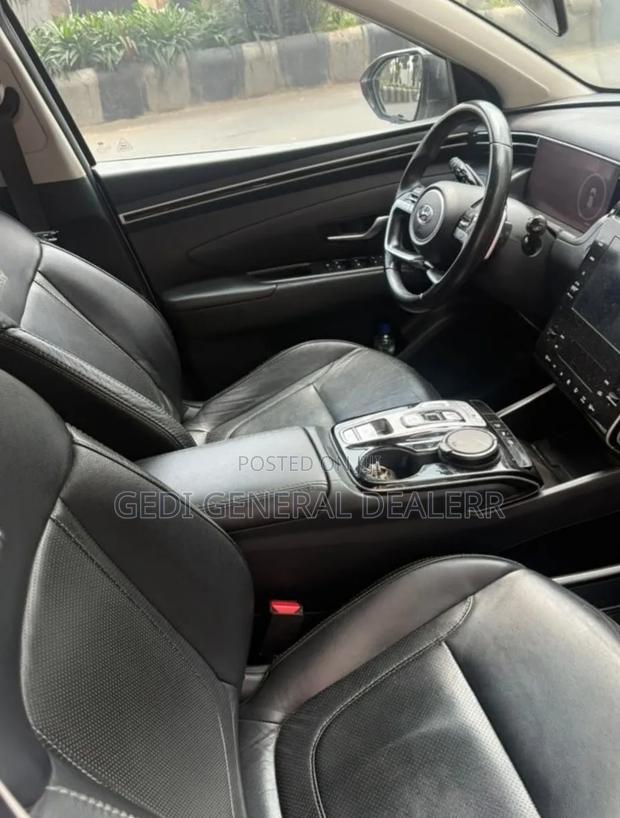 Hyundai Tucson 2022 White