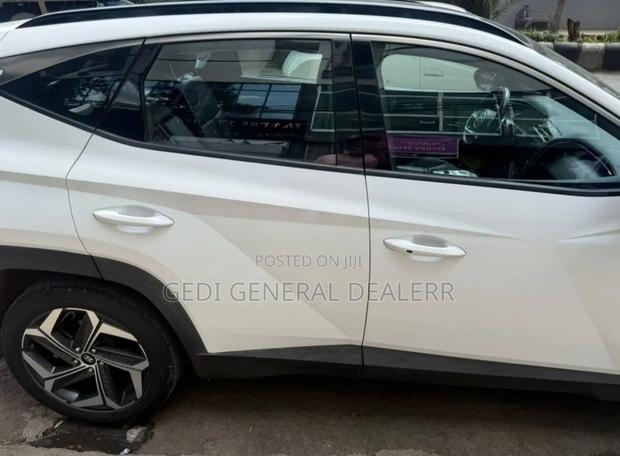 Hyundai Tucson 2022 White