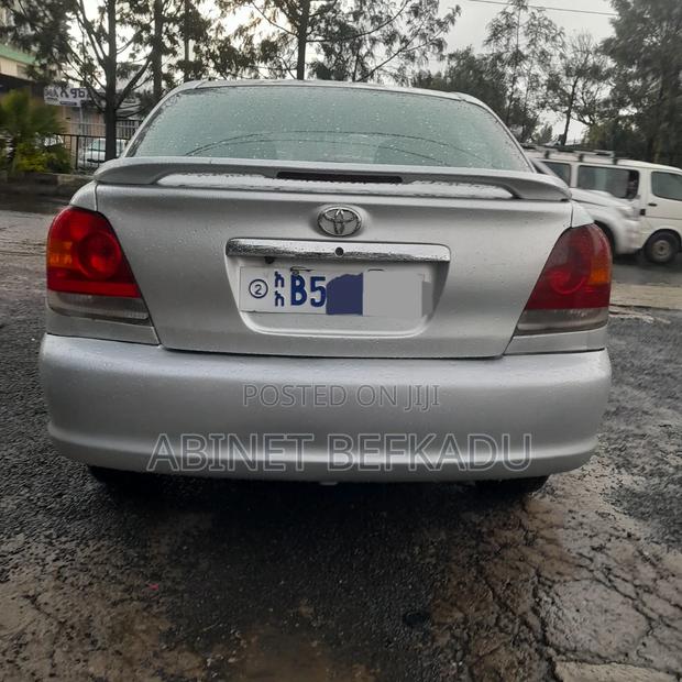 Toyota Platz 2005 Silver