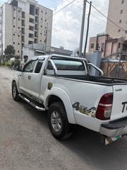 Toyota Hilux 2008 White for sale