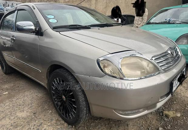 Toyota Corolla 2003 Gold
