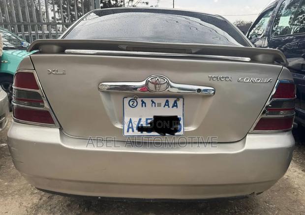 Toyota Corolla 2003 Gold