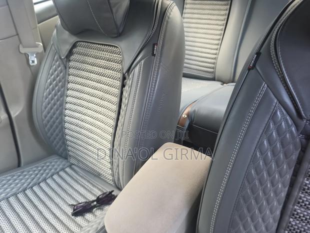 Toyota Corolla 2010 Gray