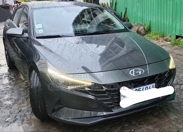 Hyundai Avante 2022 Gray