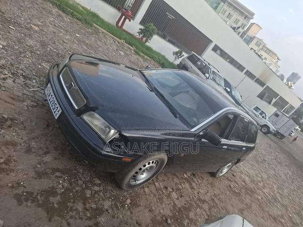 Volvo V40 1996 Black