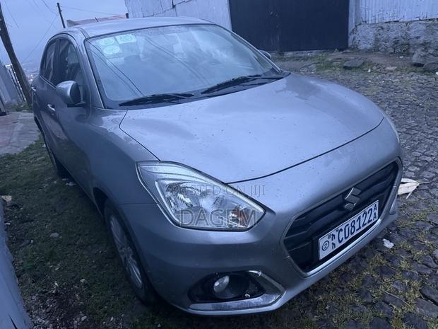 Suzuki Dzire 2022 Silver