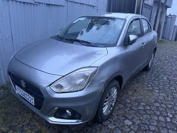 Suzuki Dzire 2022 Silver