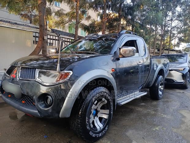 Mitsubishi L200 2007 Black