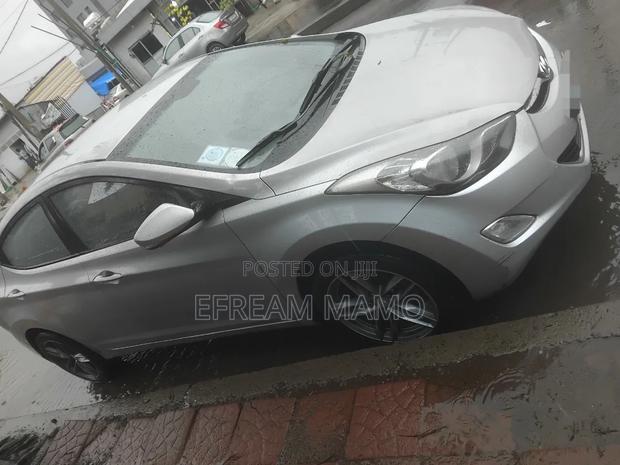 Hyundai Elantra 2013