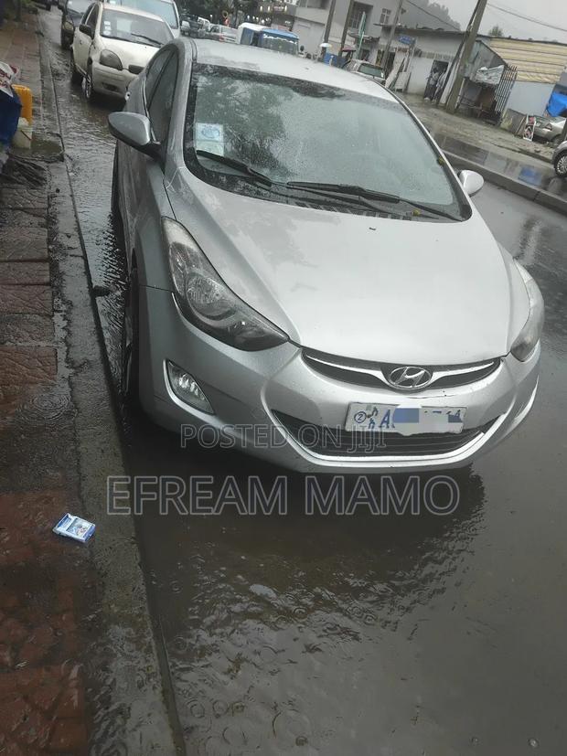Hyundai Elantra 2013