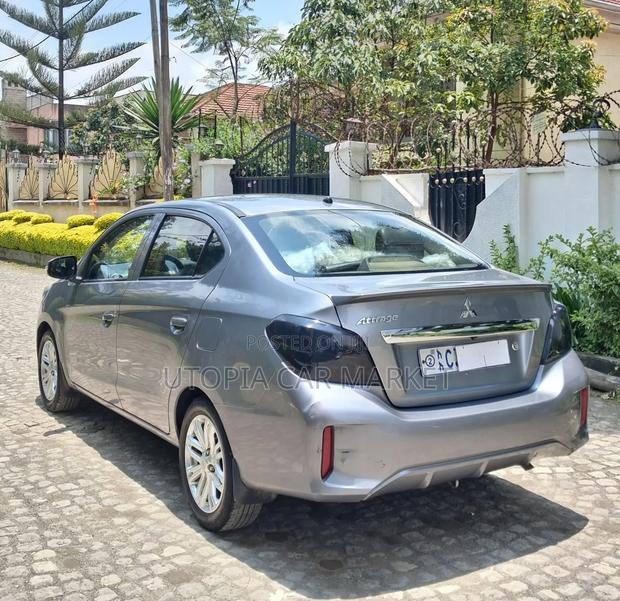 Mitsubishi Attrage 2022