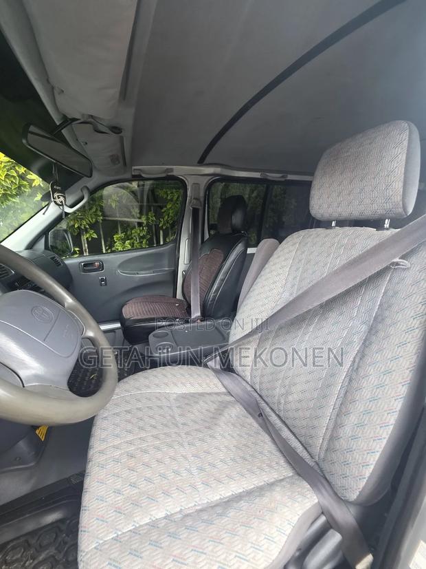 Car 2006 Silver