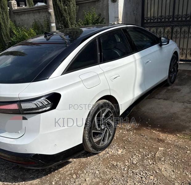 Volkswagen ID.7 2025 White