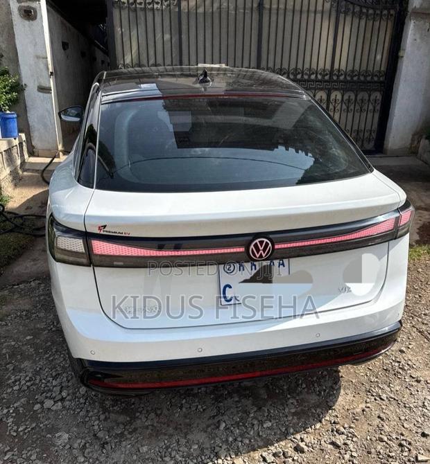 Volkswagen ID.7 2025 White