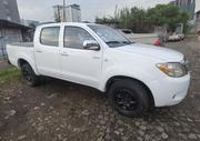 Toyota Hilux 2.5 D-4D Double Cab 2008 White for sale