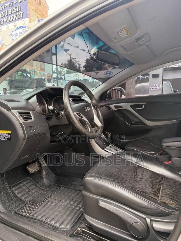 Hyundai Avante 2012 Gray