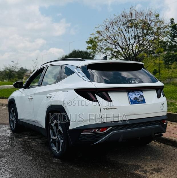 Hyundai Tucson 2022 White