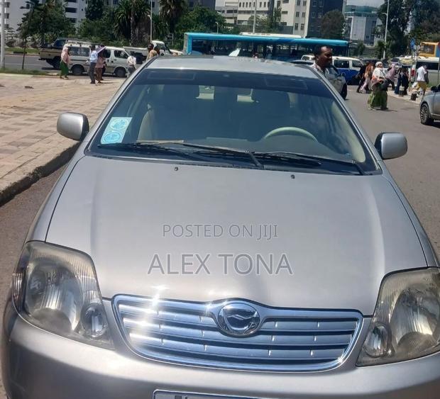 Toyota Corolla 2003 Gold