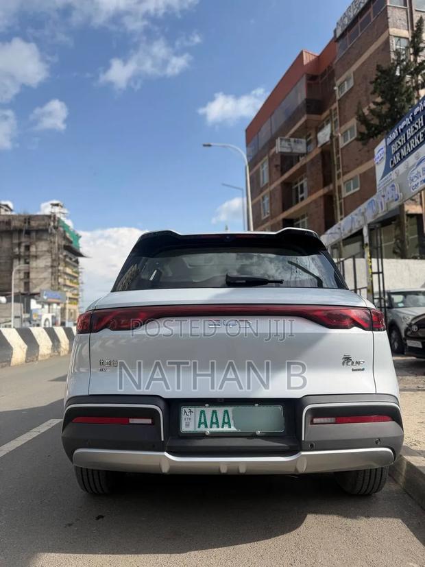 BYD Yuan Up 2025 Silver