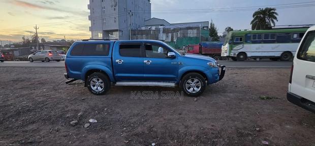 Toyota Hilux 2.5 D-4D 2007 Blue
