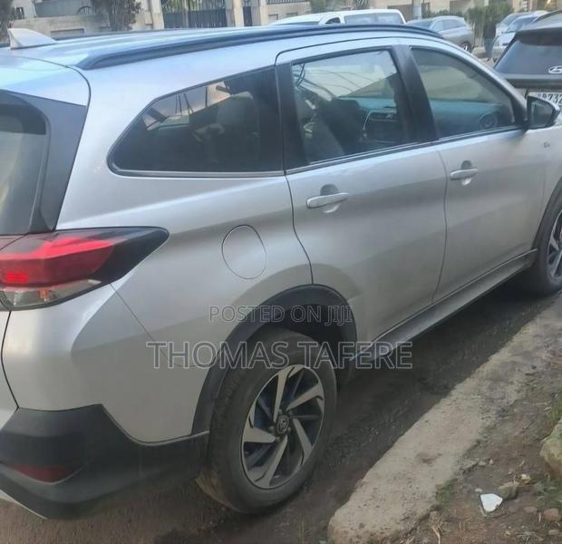 Toyota Rush 2019 Silver