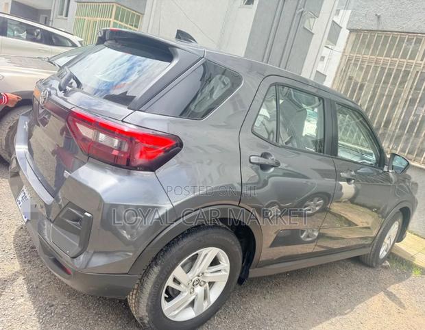 Toyota Raize 2023 Gray