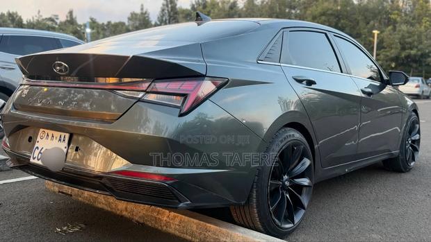 Hyundai Avante 2023 Gray