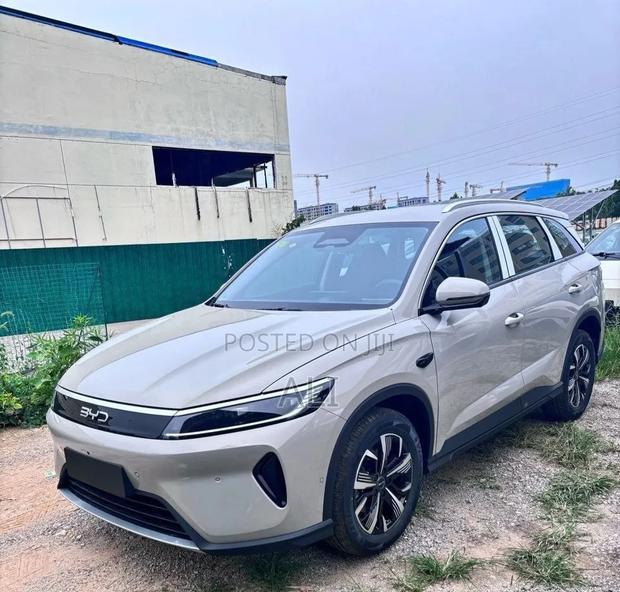 New BYD Sealion 05 DM-i 2025 Beige