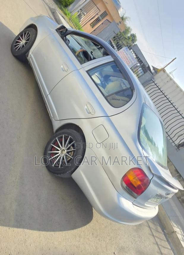 Toyota Platz 2005 Silver