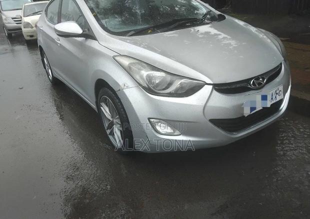 Hyundai Elantra 2013 Silver