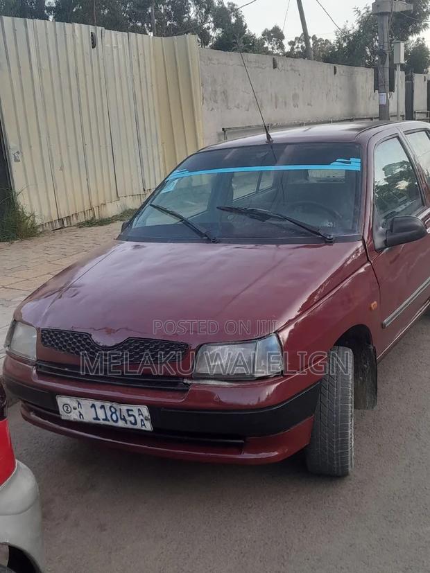 Renault Clio 1998 Burgundy