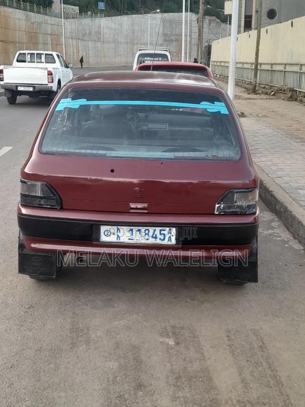 Renault Clio 1998 Burgundy