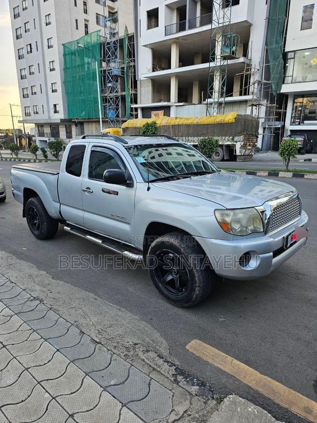 Toyota Tacoma 2008 Silver
