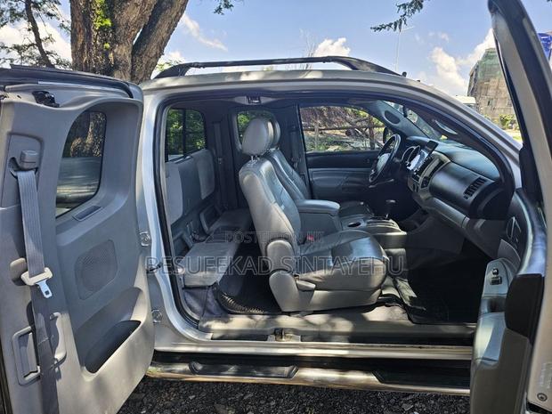 Toyota Tacoma 2008 Silver