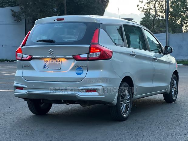 Suzuki Ertiga 2021 Silver