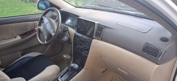 Toyota Corolla 2006 White