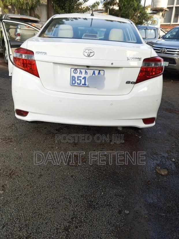 Toyota Yaris 2014 White