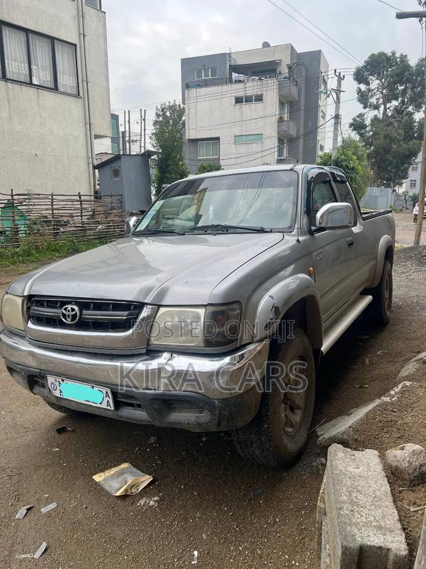 Toyota Hilux 2.5 Cab 2005 Silver