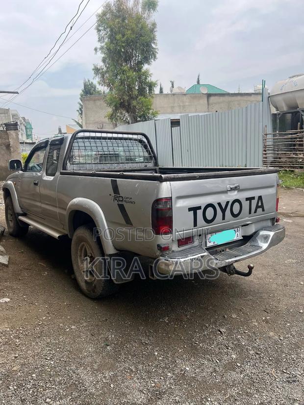 Toyota Hilux 2.5 Cab 2005 Silver