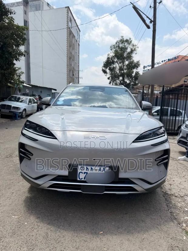 BYD Song Plus 2025 White