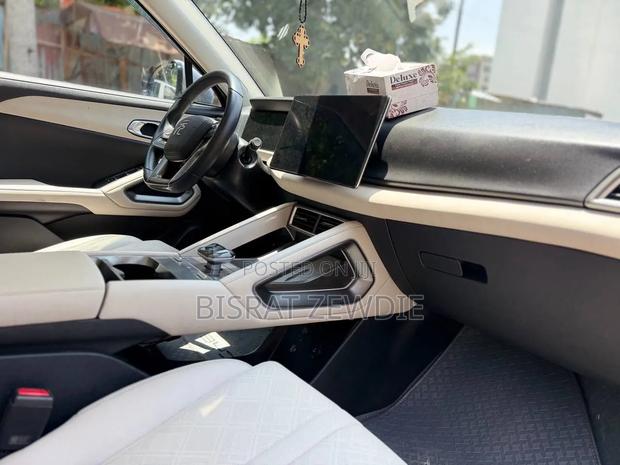 BYD Song Plus 2025 White