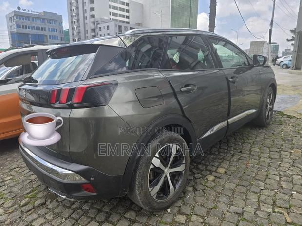 Peugeot 3008 2020 Gray