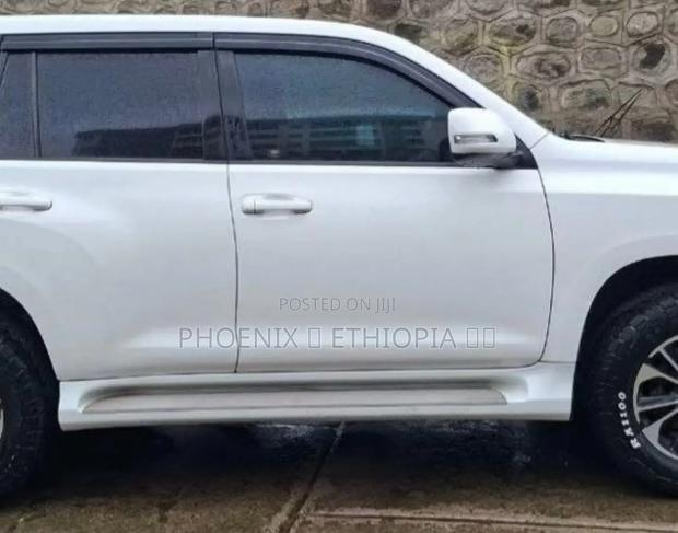 Toyota Land Cruiser Prado 2014 White