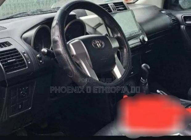 Toyota Land Cruiser Prado 2014 White