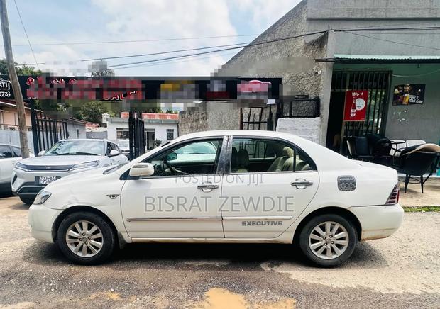 Toyota Corolla 2007 White